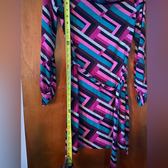 Derek Heart Couture- Abstract Colorful Dress - Picture 9 of 10